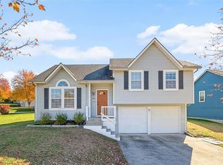 1705 W Pelham Path, Raymore, MO 64083