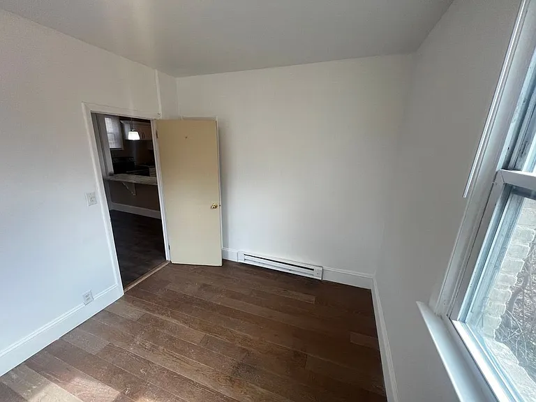 375 Lincoln Blvd #1 — Photo 6