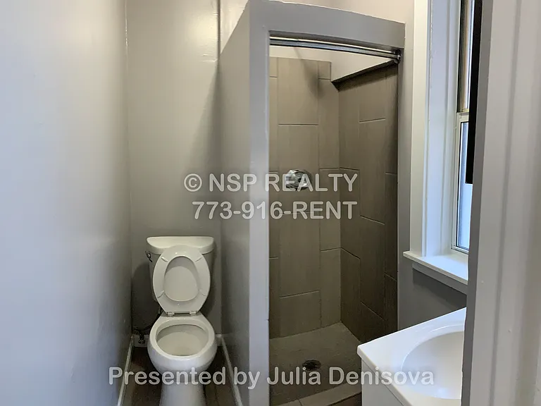5662 N Ridge Ave #L — Photo 3