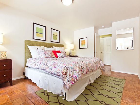 4th image of 5535 Columbia Pike #39-207