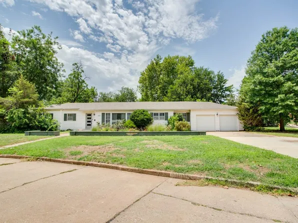 1207 Sunset Ave, Enid, OK 73703