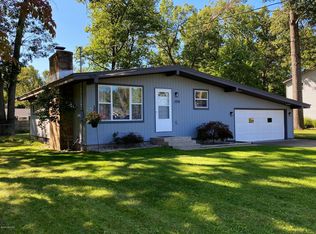 1709 Manistee Rd, Muskegon, MI 49445