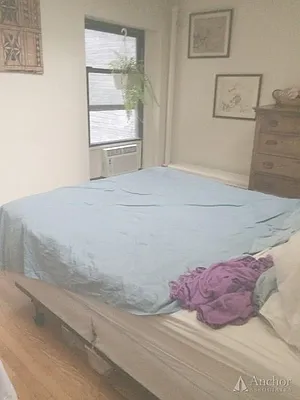 Rented by Anchor Associates | media 37