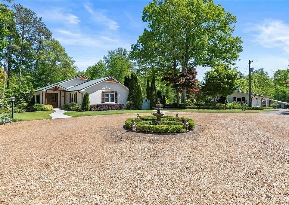 1st image of 155 Crowe Rd