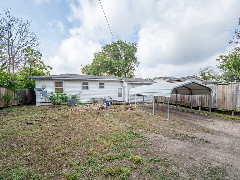 311 Blakeley Dr — Photo 11