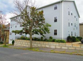 20 William St APT 5, Worcester, MA 01609