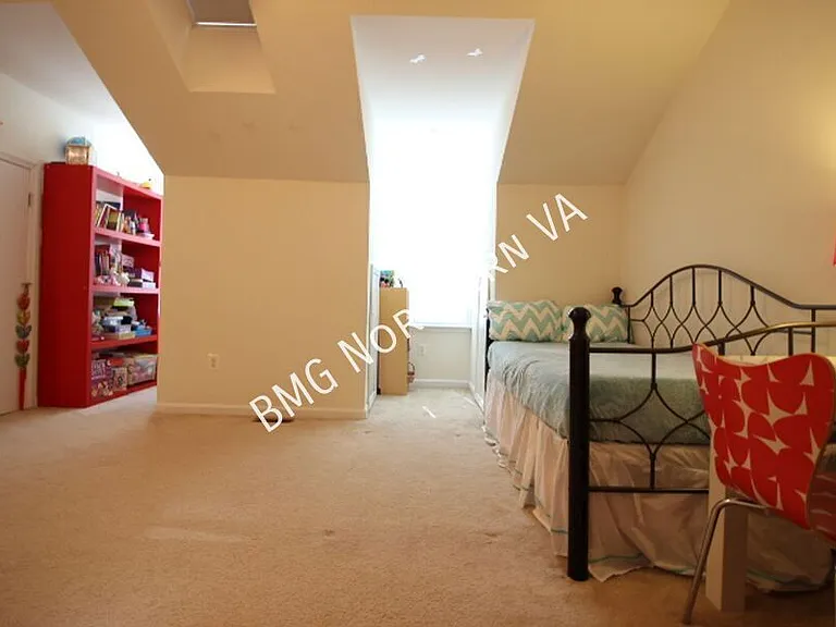 2304 N Greenbrier Ct #206 — Photo 18
