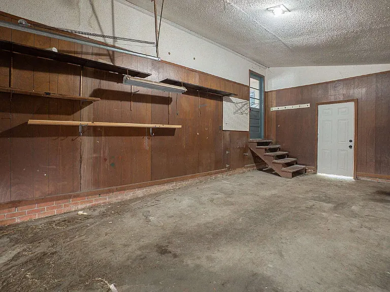 212 Brickling Rd — Photo 28