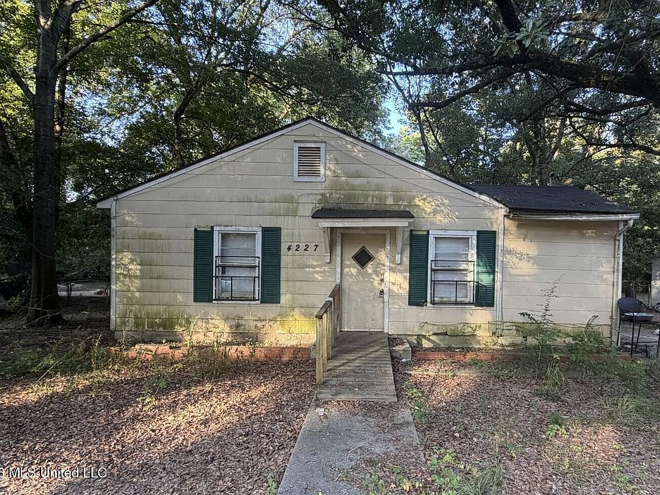 1st image of 4227 Chennault Ave