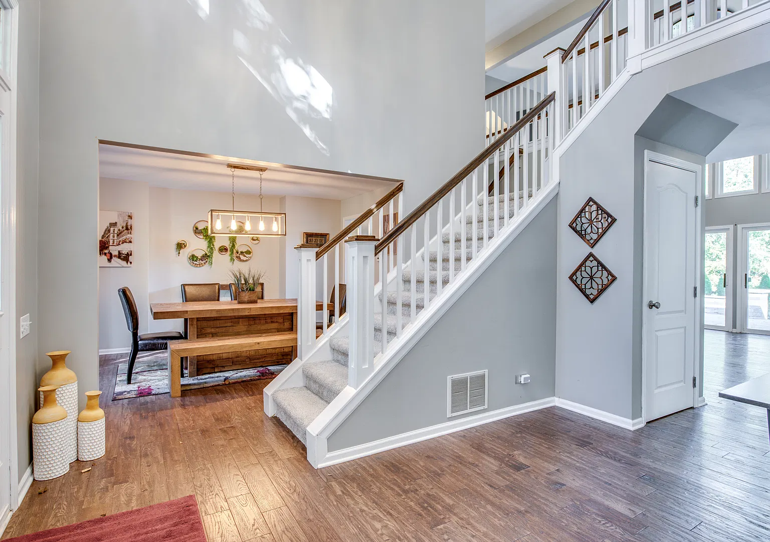 4 bed, 4.5 bath, 2903 sqft, $4,000 — Photo 3