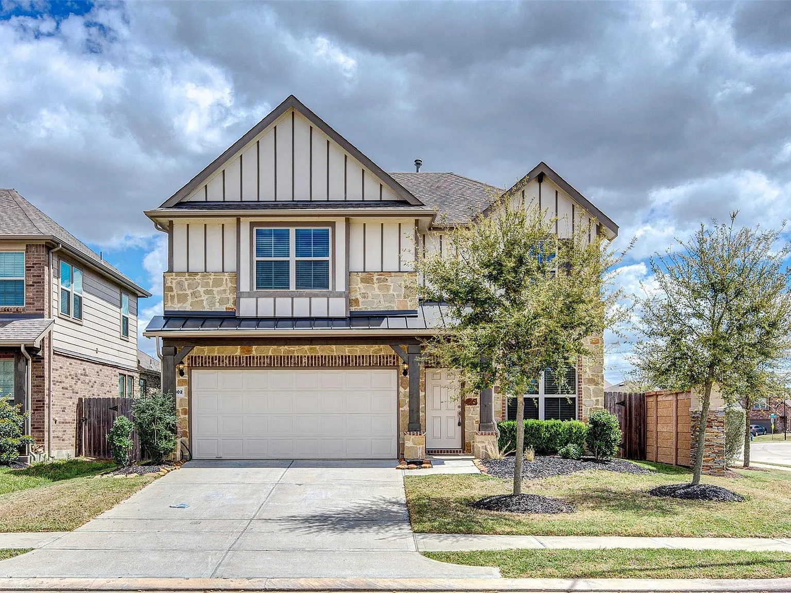 4 bed, 3.5 bath, 2721 sqft, $2,750 — Photo 1