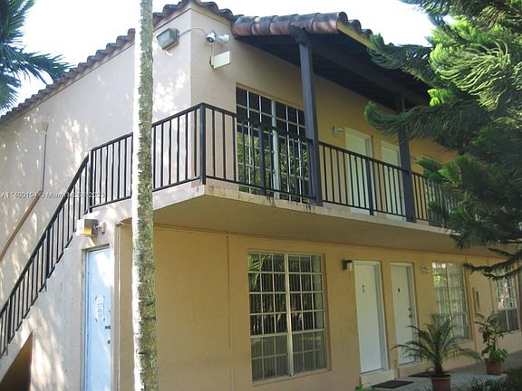 2nd image of 10824 N Kendall Dr #S26