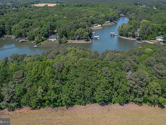 4th image of 3 Harbor View Dr