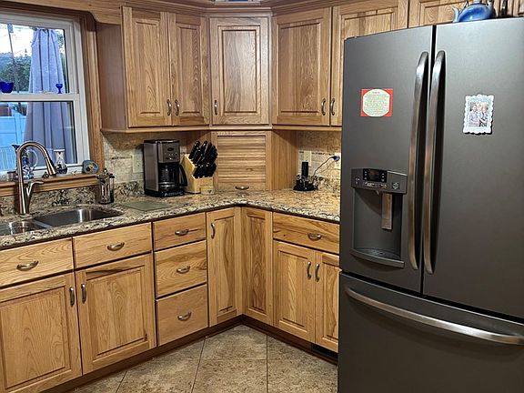 2nd image of 506 Briarcliff Court