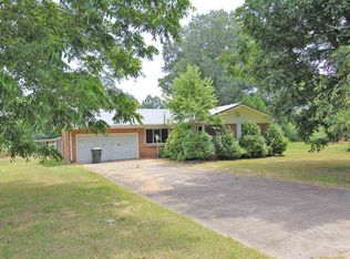 201 Butler Dr, Scottsboro, AL 35768