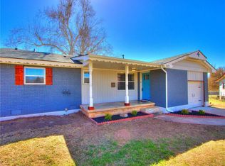 2425 Sandra Dr, Midwest City, OK 73110