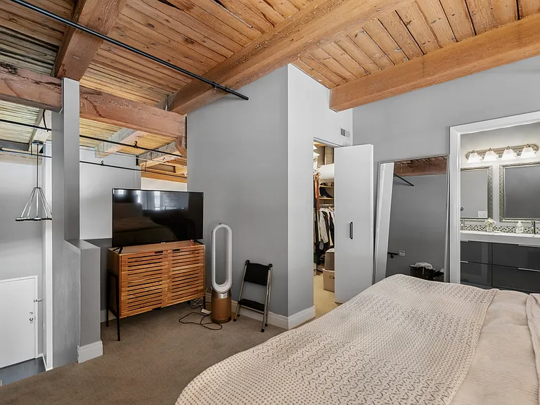 1000 W Washington Blvd #430 — Photo 15