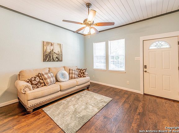 4th image of 1730 W Ashby Pl