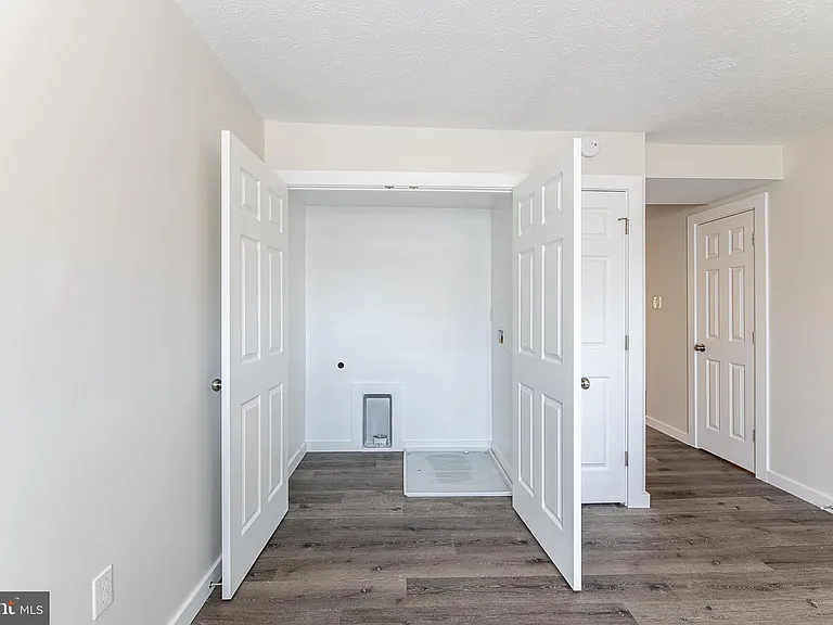 525 Gray Ave #2 — Photo 17