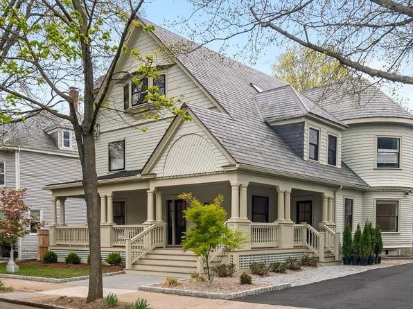 36 Osborne Rd #1, Brookline, MA 02446