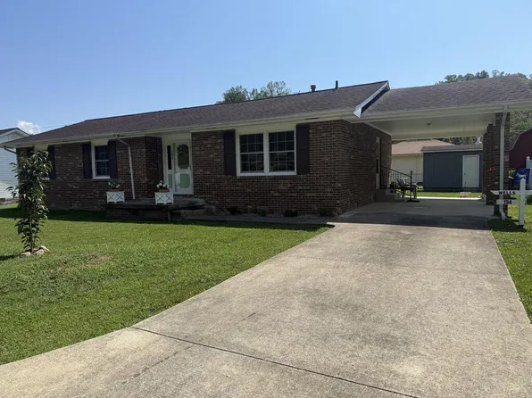 194 Wallen Dr, Van Lear, KY 41265
