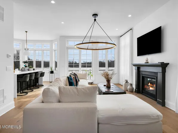 107 Eagle Way, Eatontown, NJ 07724