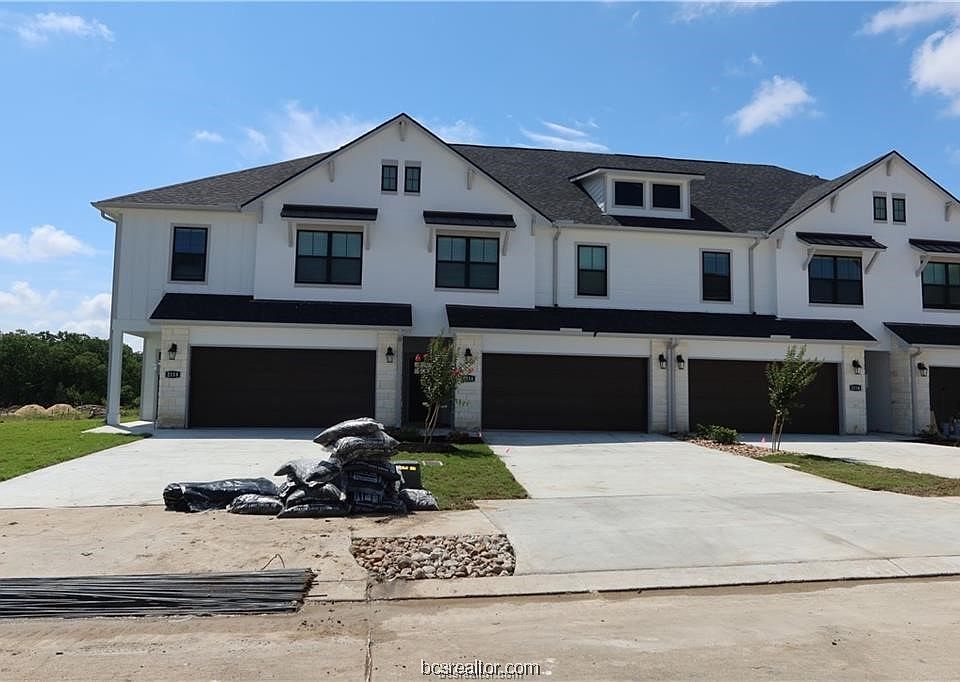 1st image of 2110 Jax Dr