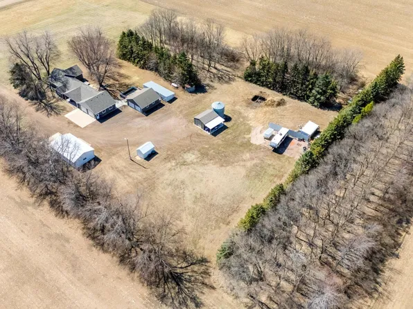 47748 255th St, Garretson, SD 57030