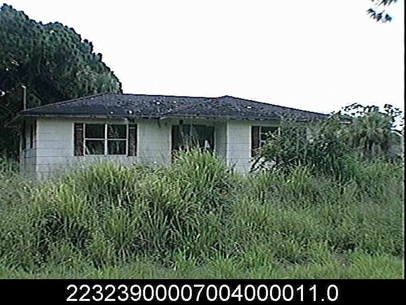 2nd image of 4806 33rd Ave