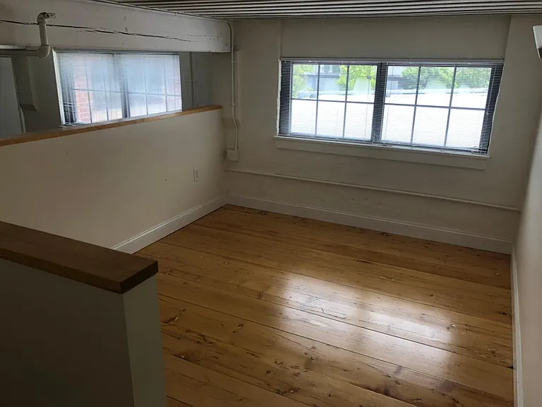 60 Valley St #12 — Photo 1