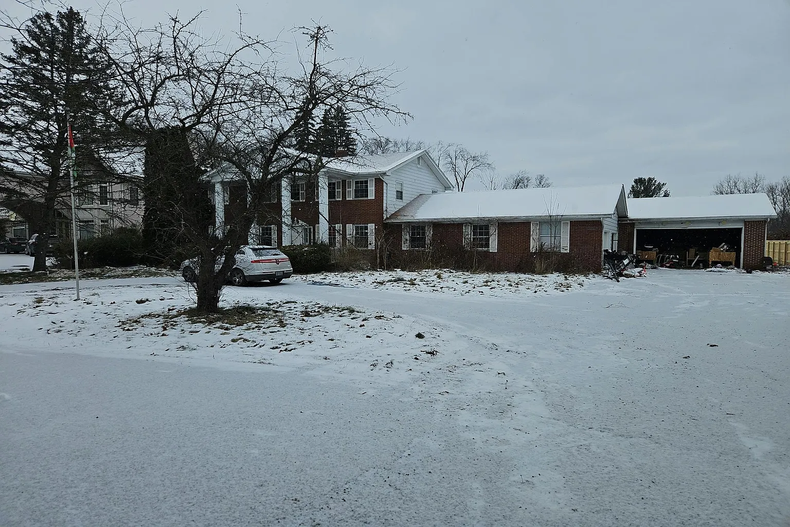 7570 River Rd photo 1