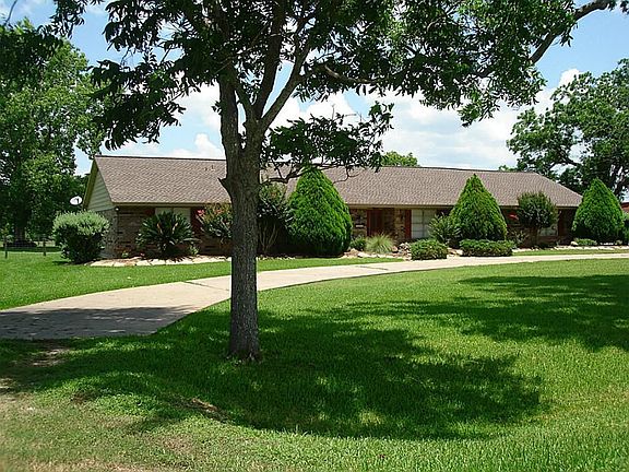 Beautifully updated interior with granite, tile and wood.  Roof AC Septic siding all replaced within the last 5 years.