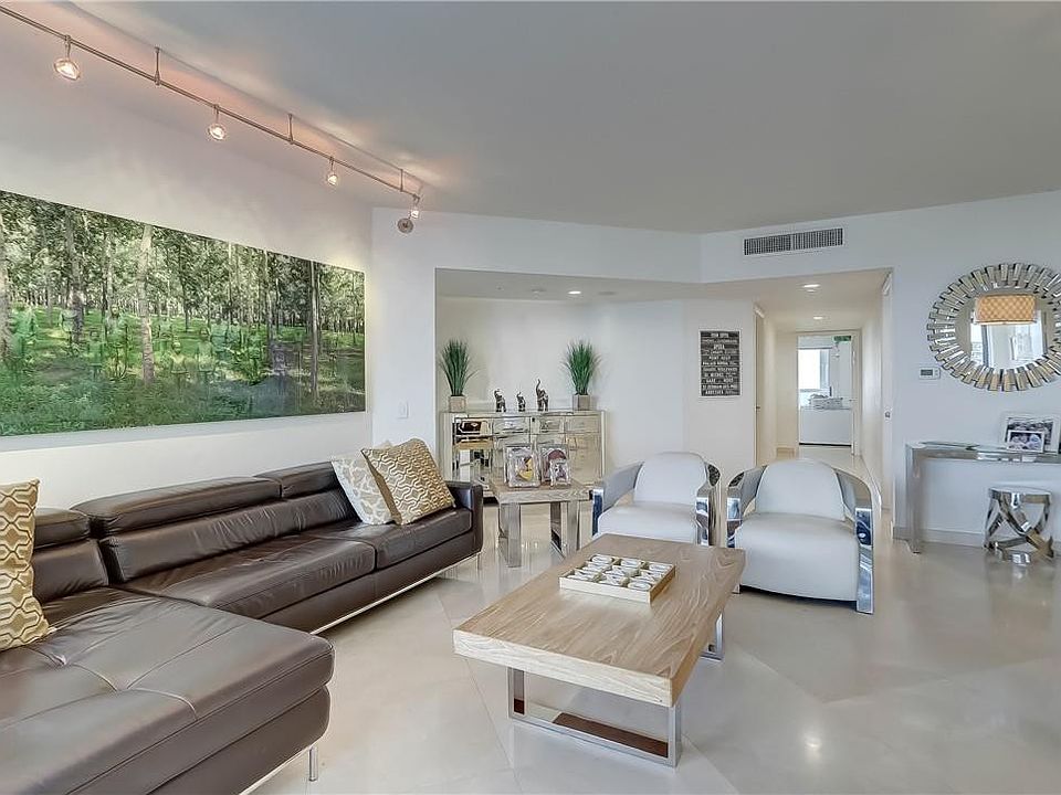 1st image of 21055 NE 37th Avenue #1806