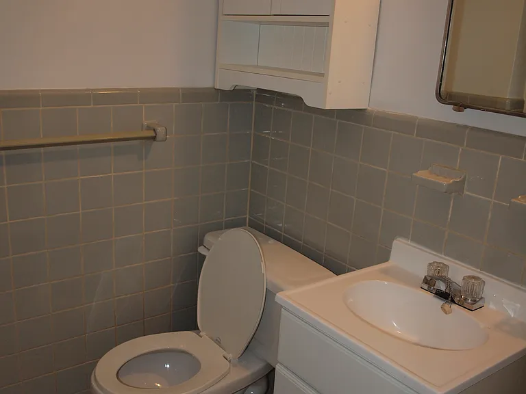 358 McArthur Ave — Photo 23