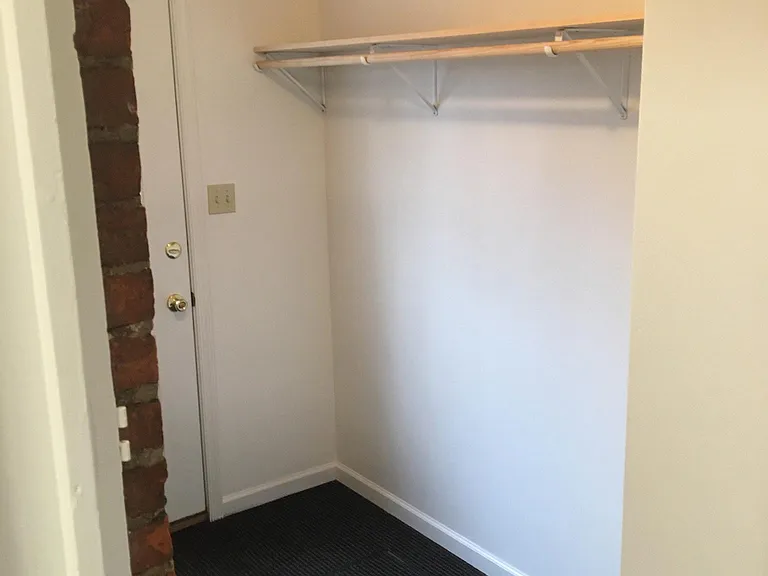 319 E Philadelphia Ave #1 — Photo 3