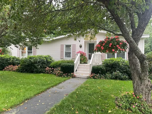 4 American Ave, West Bridgewater, MA 02379