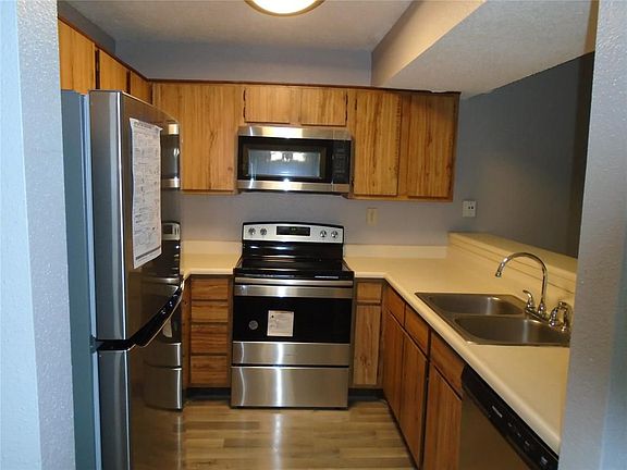 3rd image of 12984 Greenway Chase Ct #2984