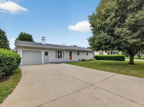 212 2nd St NW, Byron, MN 55920