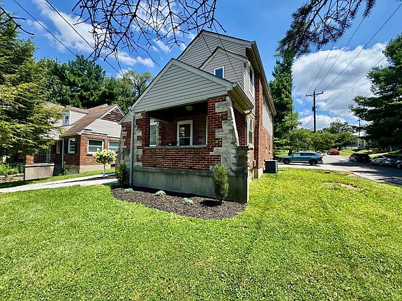 3rd image of 1200 Covedale Ave