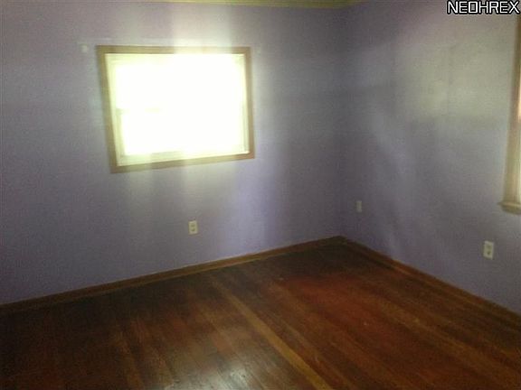 5th image of 599 Stevenson Ave