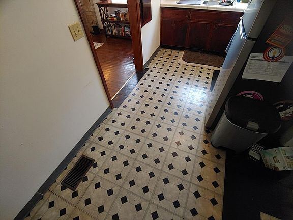 5th image of 415 Audubon Dr #4