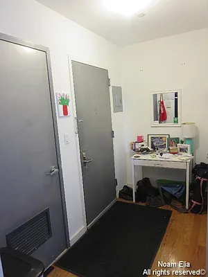 Rented by Noam T Elia, LREB | media 16