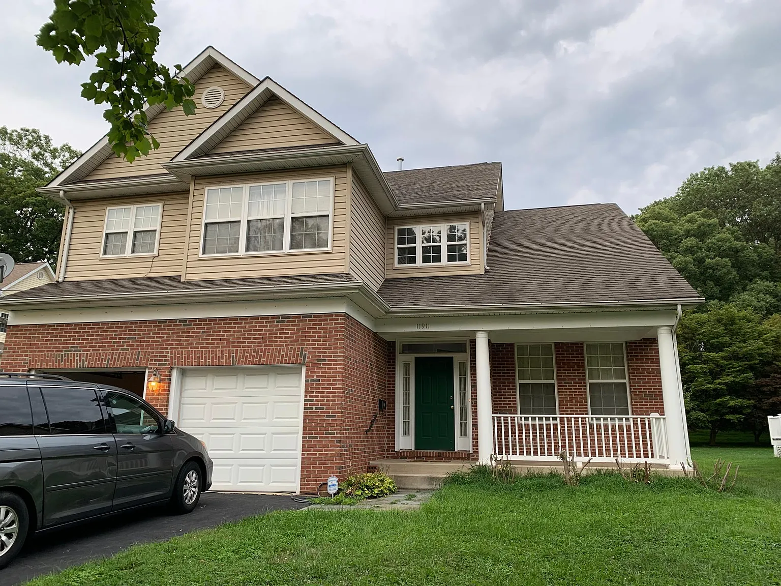 11911 Hunters Ln — Photo 1