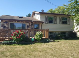 943 Greenwood St, Middleville, MI 49333