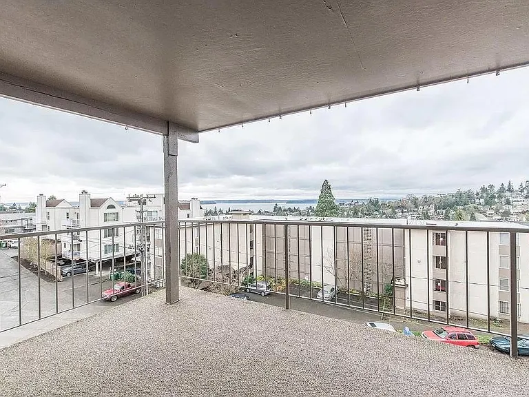 4529 44th Ave SW #204 — Photo 15