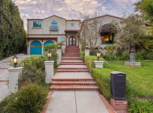 121 N Gunston Dr, Los Angeles, CA 90049