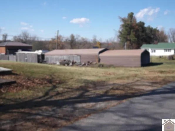 713 Us Highway 51 N, Bardwell, KY 42023