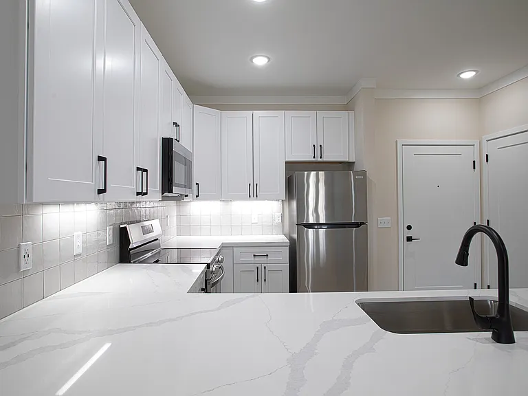 Relay 129 Apartments & Townhomes — Photo 50