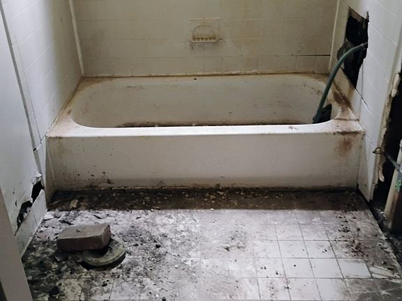 4th image of 1516 S Gordon St SW