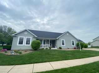 51162 Bridlewood Cir, Granger, IN 46530